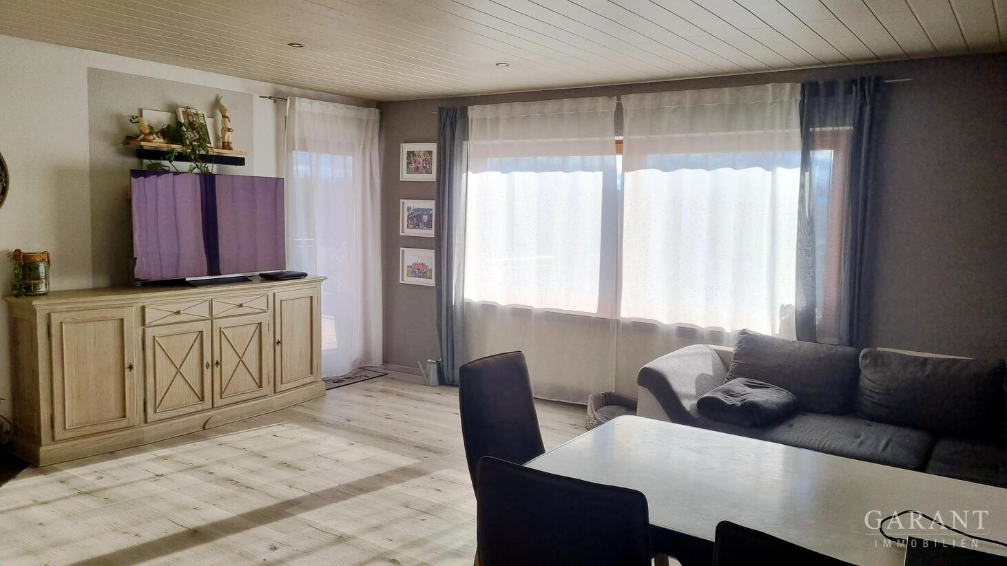 Modernisiertes Einfamilienhaus mit Garten, Terrasse & Whirlpool – Neckarwestheim – Vorschaubild 12