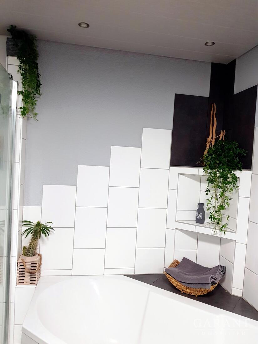 Modernisiertes Einfamilienhaus mit Garten, Terrasse & Whirlpool – Neckarwestheim – Vorschaubild 16