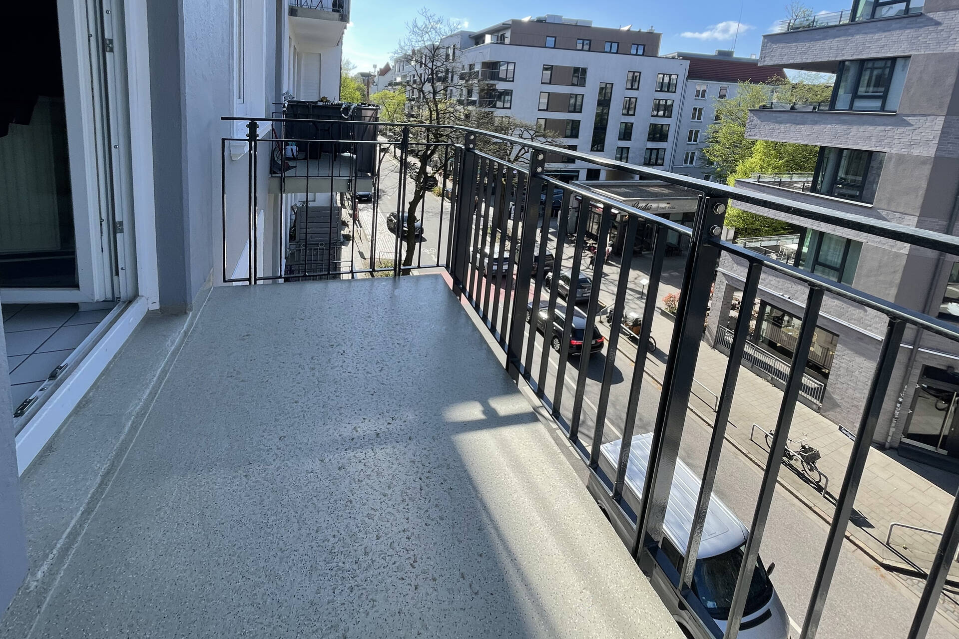 Winterhude: Stilvolle Gründerzeit-Wohnung mit Wohnküche und saniertem Balkon – Hamburg Winterhude – Vorschaubild 5