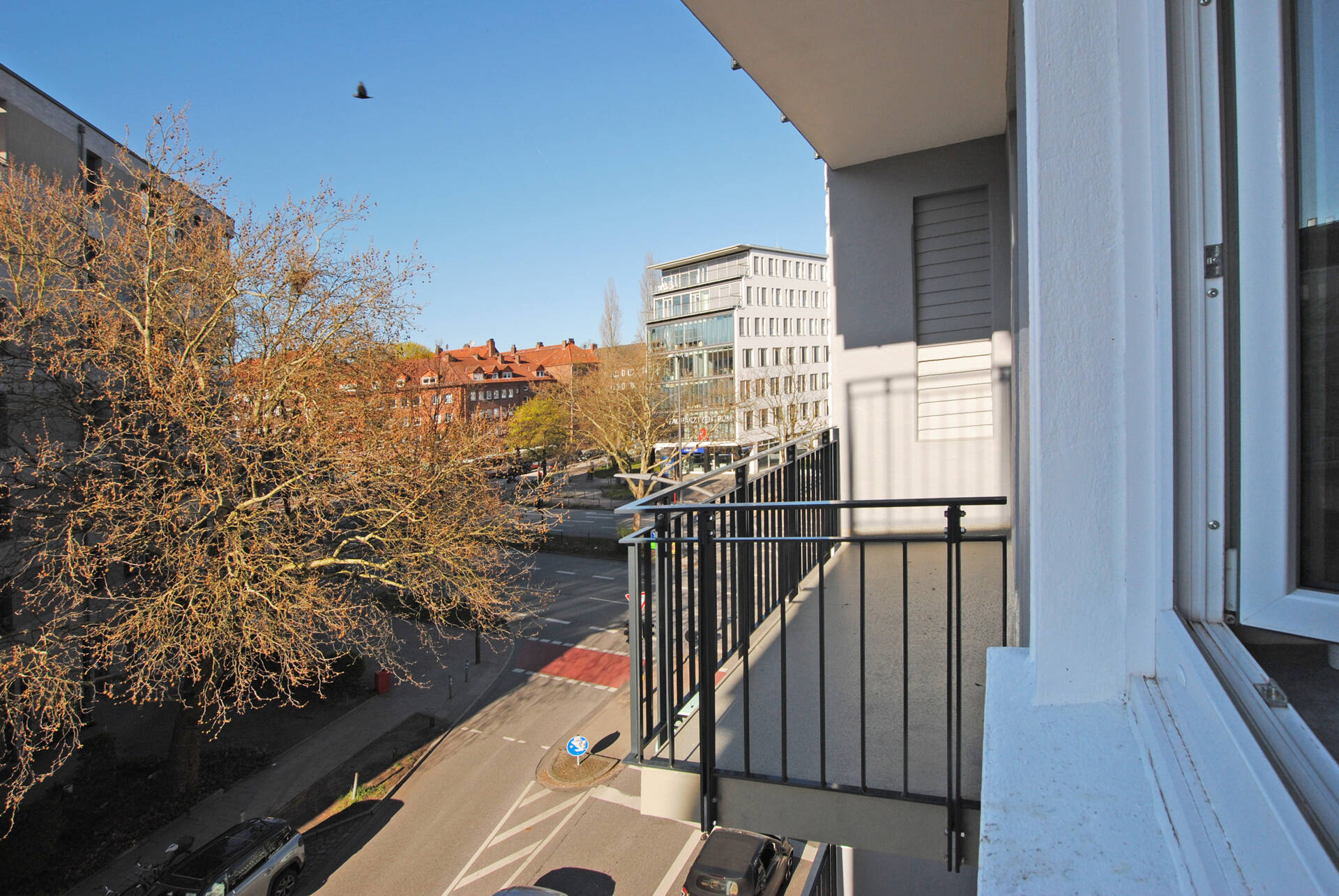 Winterhude: Stilvolle Gründerzeit-Wohnung mit Wohnküche und saniertem Balkon – Hamburg Winterhude – Vorschaubild 6