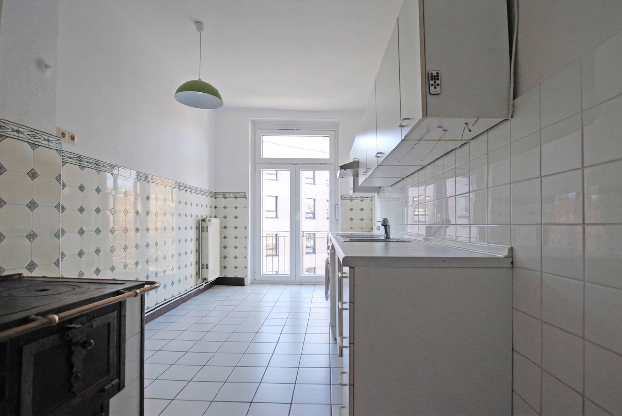 Winterhude: Stilvolle Gründerzeit-Wohnung mit Wohnküche und saniertem Balkon – Hamburg Winterhude – Vorschaubild 11