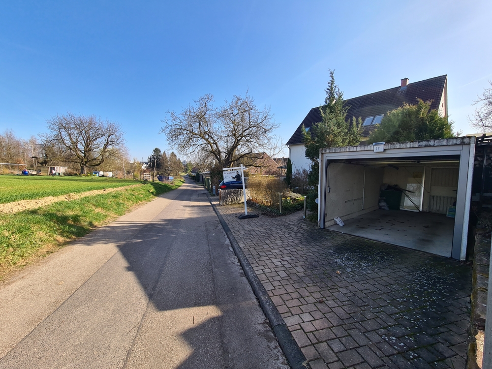 DOPPELHAUSHÄLFTE IN AUßERGEWÖHNLICHER RANDLAGE – Karlsruhe / Palmbach – Vorschaubild 2