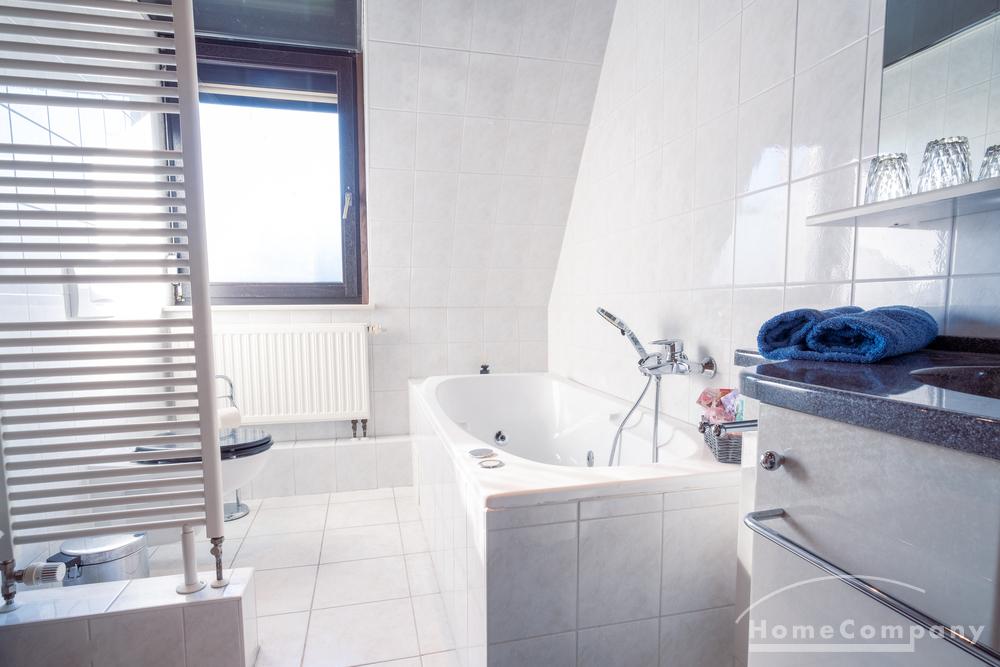 27049 HomeCompany Dresden Möbliert/Furnished Reihenhaushaus mit Grundstück in Dresden-Niedersedlitz max. 3 Personen – Dresden – Vorschaubild 12