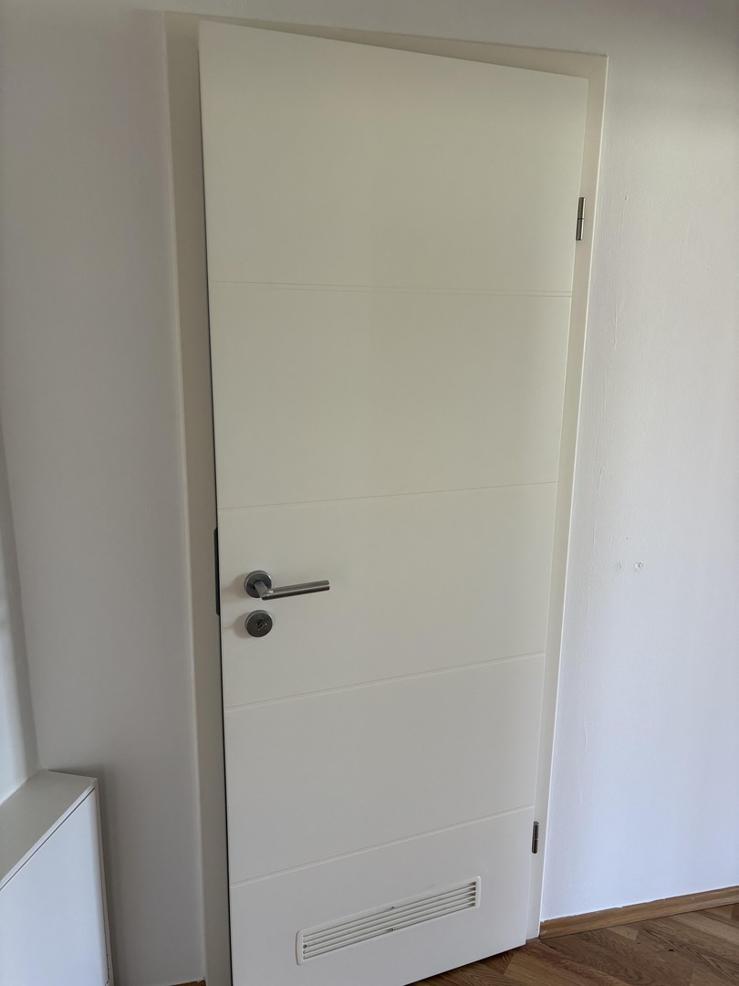 Helle, modernisierte 2-Zimmer-Wohnung mit Loggia und Einbauküche – Leipzig – Vorschaubild 4