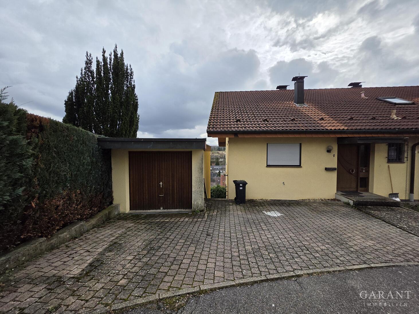 Traumhafte Aussicht in Wimsheim - Großzügiges Doppelhaus mit viel Platz, Sauna & Wärmepumpe – Wimsheim – Vorschaubild 5