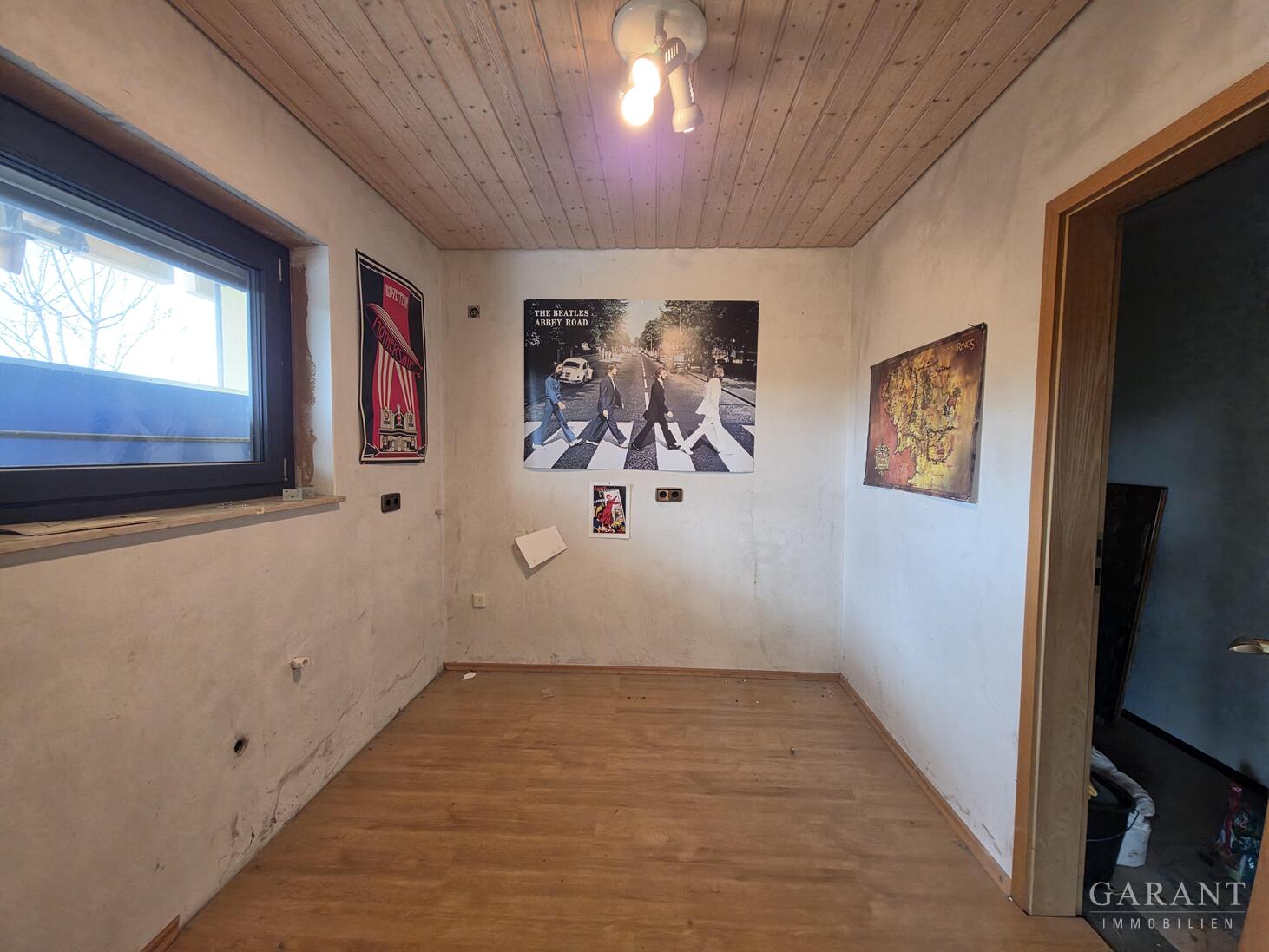 Traumhafte Aussicht in Wimsheim - Großzügiges Doppelhaus mit viel Platz, Sauna & Wärmepumpe – Wimsheim – Vorschaubild 27