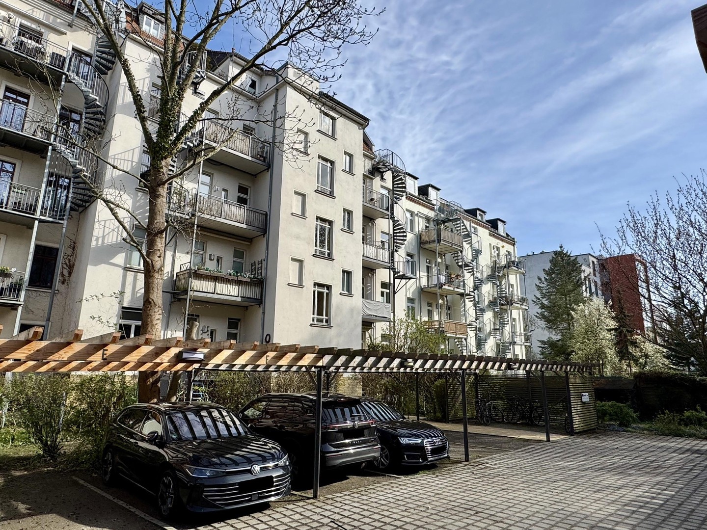 Direkter Parkzugang, 2 Balkone mit Gartenanteil, Loggia, Fußbodenheizung, Tageslichtbad, uvm... – Leipzig – Vorschaubild 4