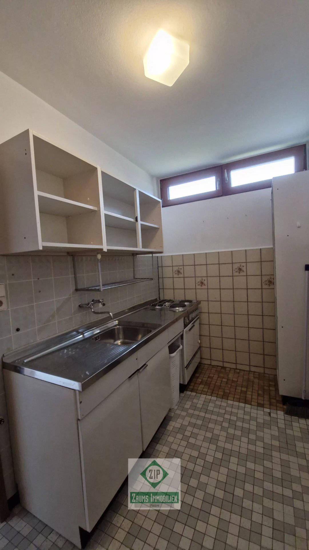 Einfamilienhaus mit 2 Wintergärten in Zentraler Ortslage mit 2 Garagen mit Unterbau und Weitsicht – Orlenbach – Vorschaubild 44