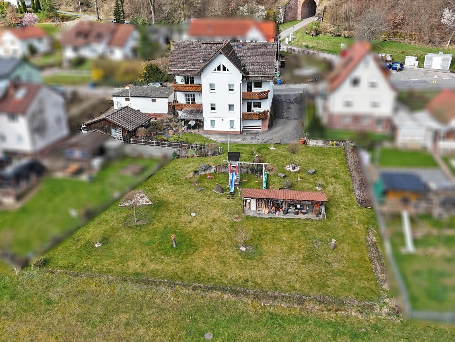 bg