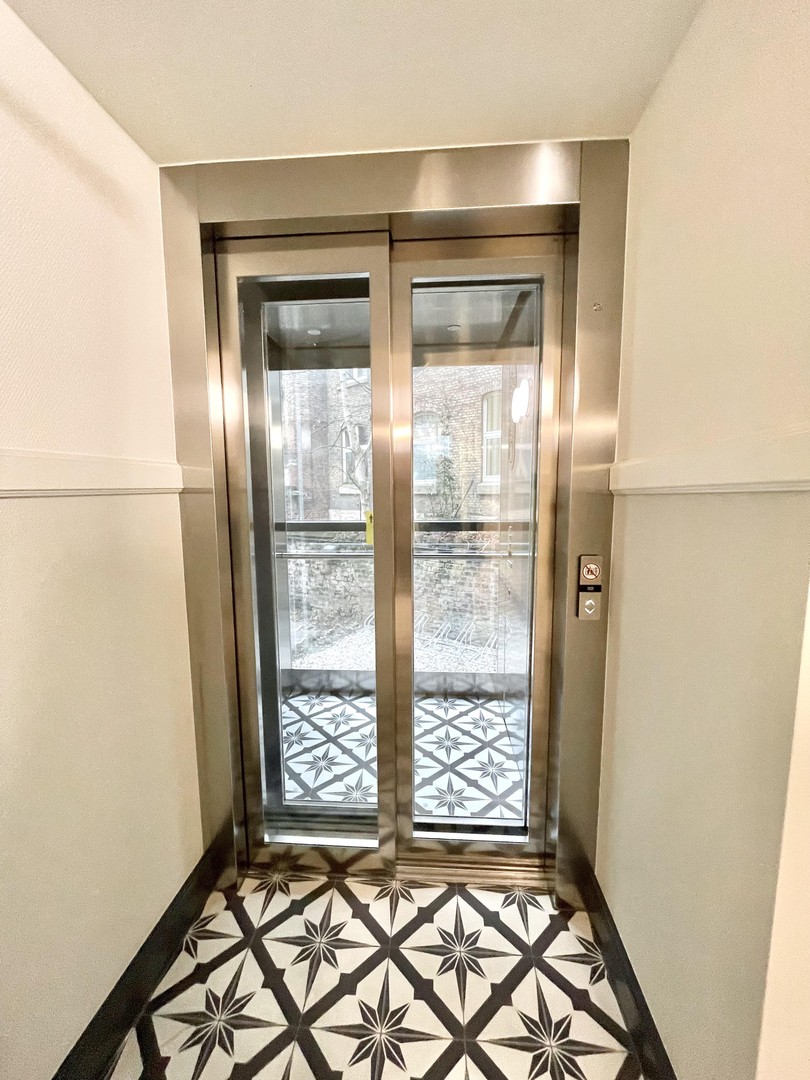 Erstbezug nach Sanierung: Charmante Stadtwhg. mit großem Balkon in energetisch saniertem Stilaltbau – Düsseldorf – Vorschaubild 5