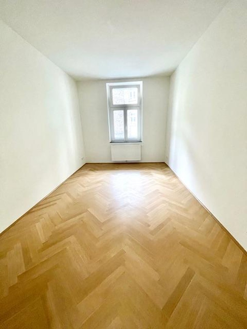 Erstbezug nach Sanierung: Charmante Stadtwhg. mit großem Balkon in energetisch saniertem Stilaltbau – Düsseldorf – Vorschaubild 10