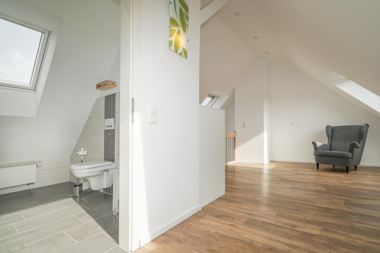 Rarität! Besonders große DHH mit moderner Einbauküche, Garage in begehrter Wohnlage von Kaldenhausen – Duisburg – Vorschaubild 24