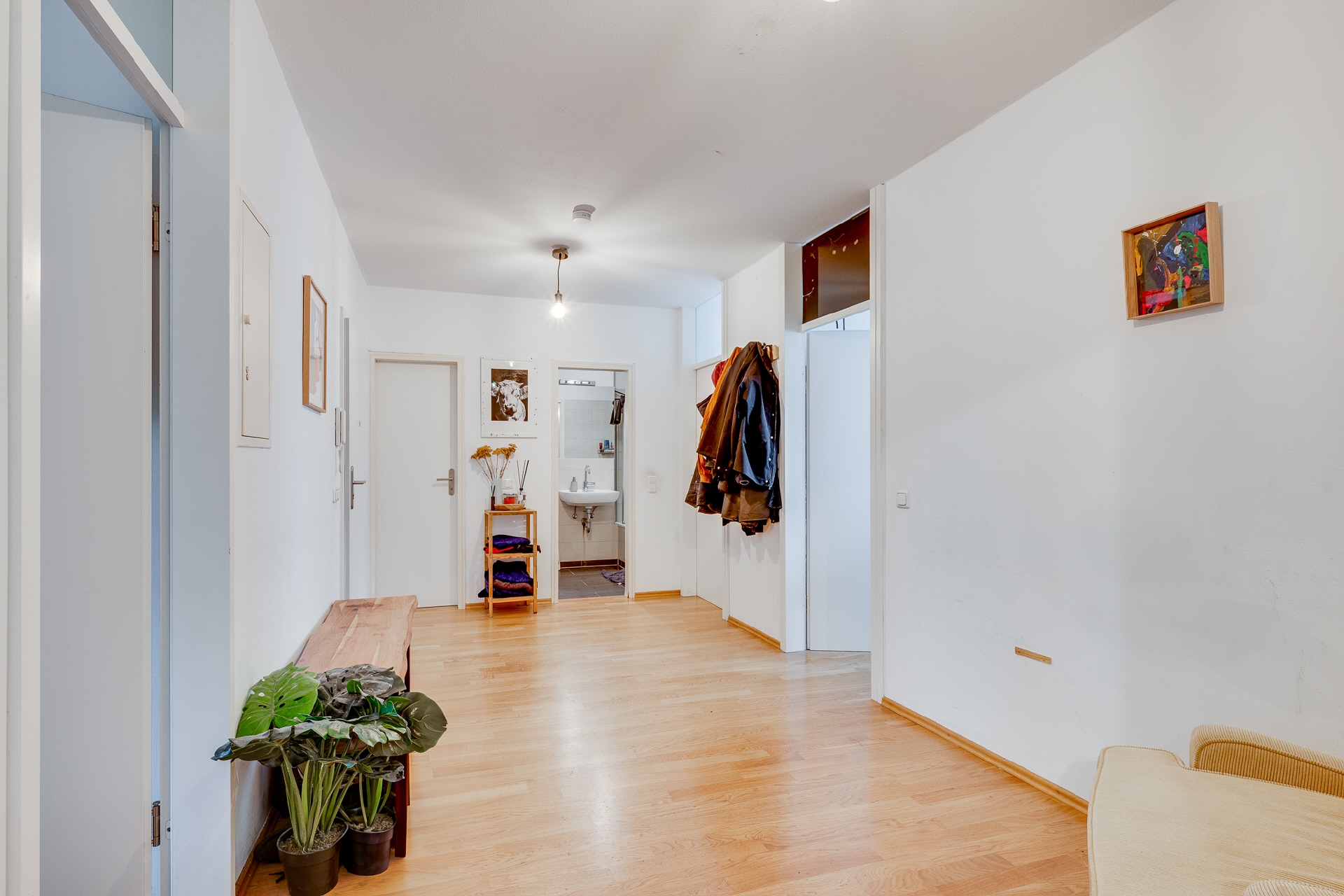 AIGNER - 4-Zi.-Wohnung mit idealer Aufteilung & Balkon direkt am Univiertel! – München – Vorschaubild 2