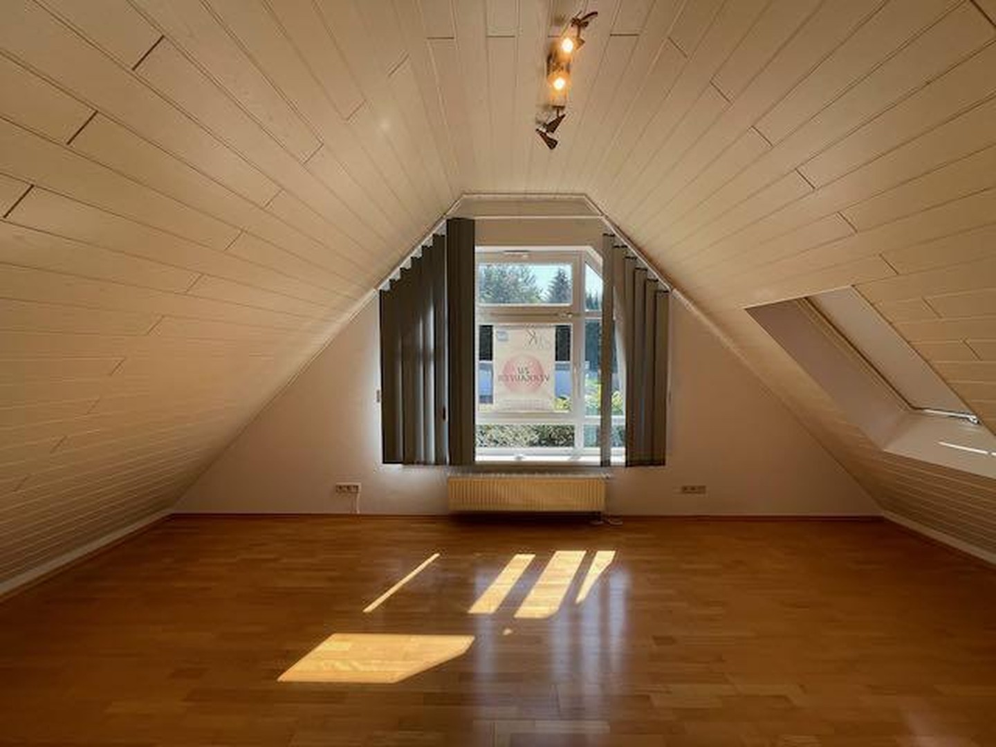 Doppelhaushälfte mit Keller + EBK in Trippstadt – Trippstadt – Vorschaubild 9