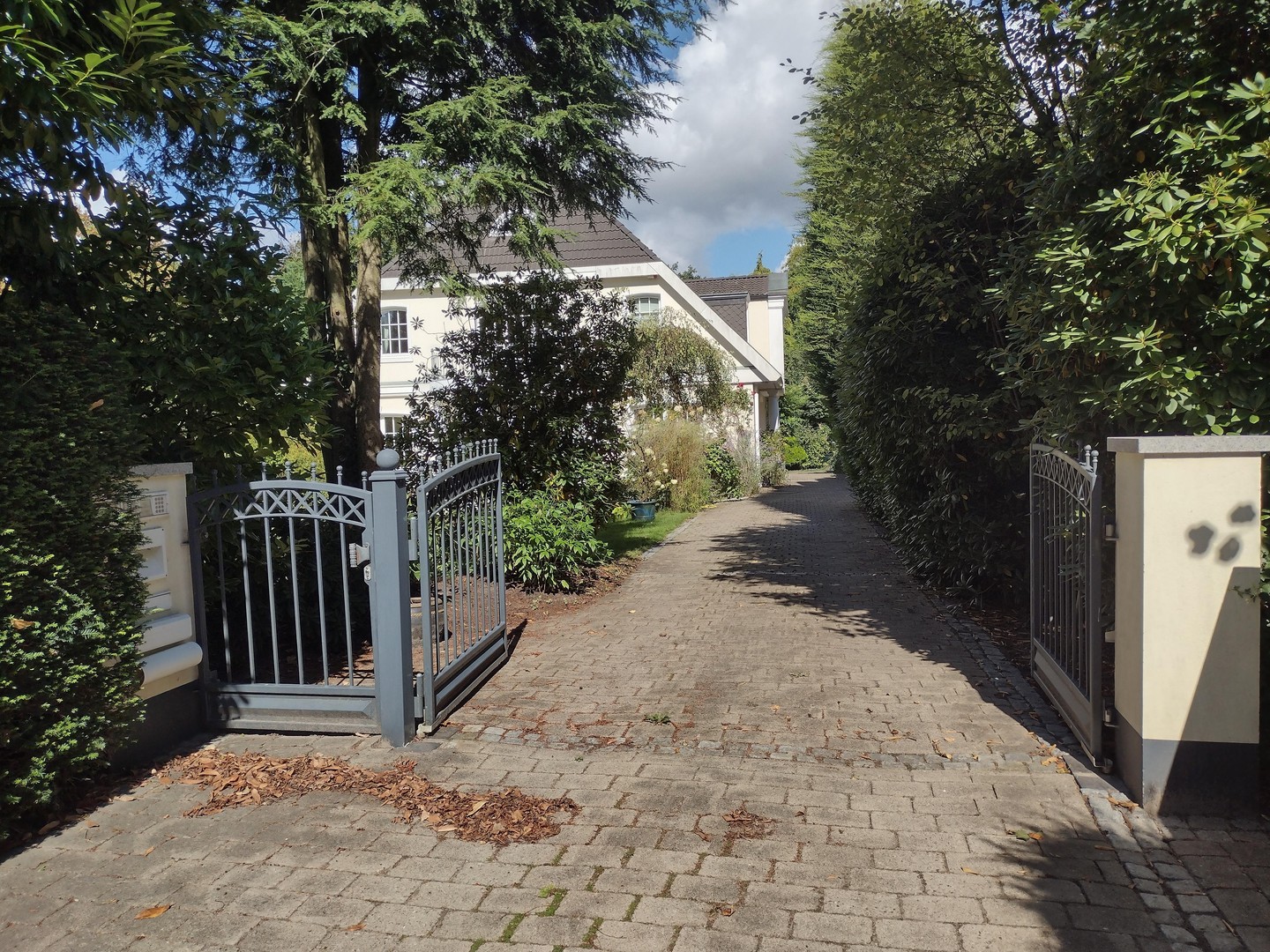 Herrschaftliche Villa am Ende einer elbnahen Sackgasse in Othmarschen – Hamburg – Vorschaubild 3