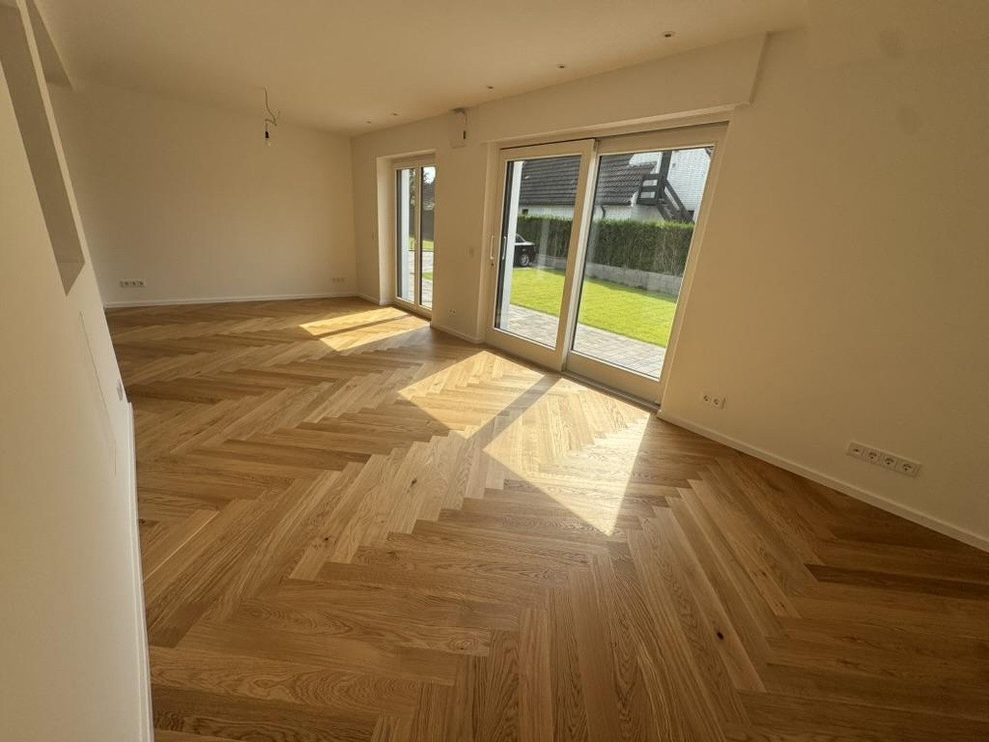 Erstbezug, Individuelles Niedrigenergiehaus, Düsseldorf-Nord – Düsseldorf – Vorschaubild 2