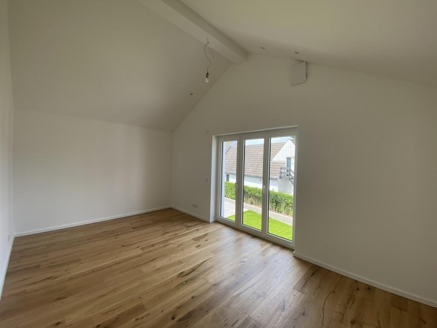 Erstbezug, Individuelles Niedrigenergiehaus, Düsseldorf-Nord – Düsseldorf – Vorschaubild 9