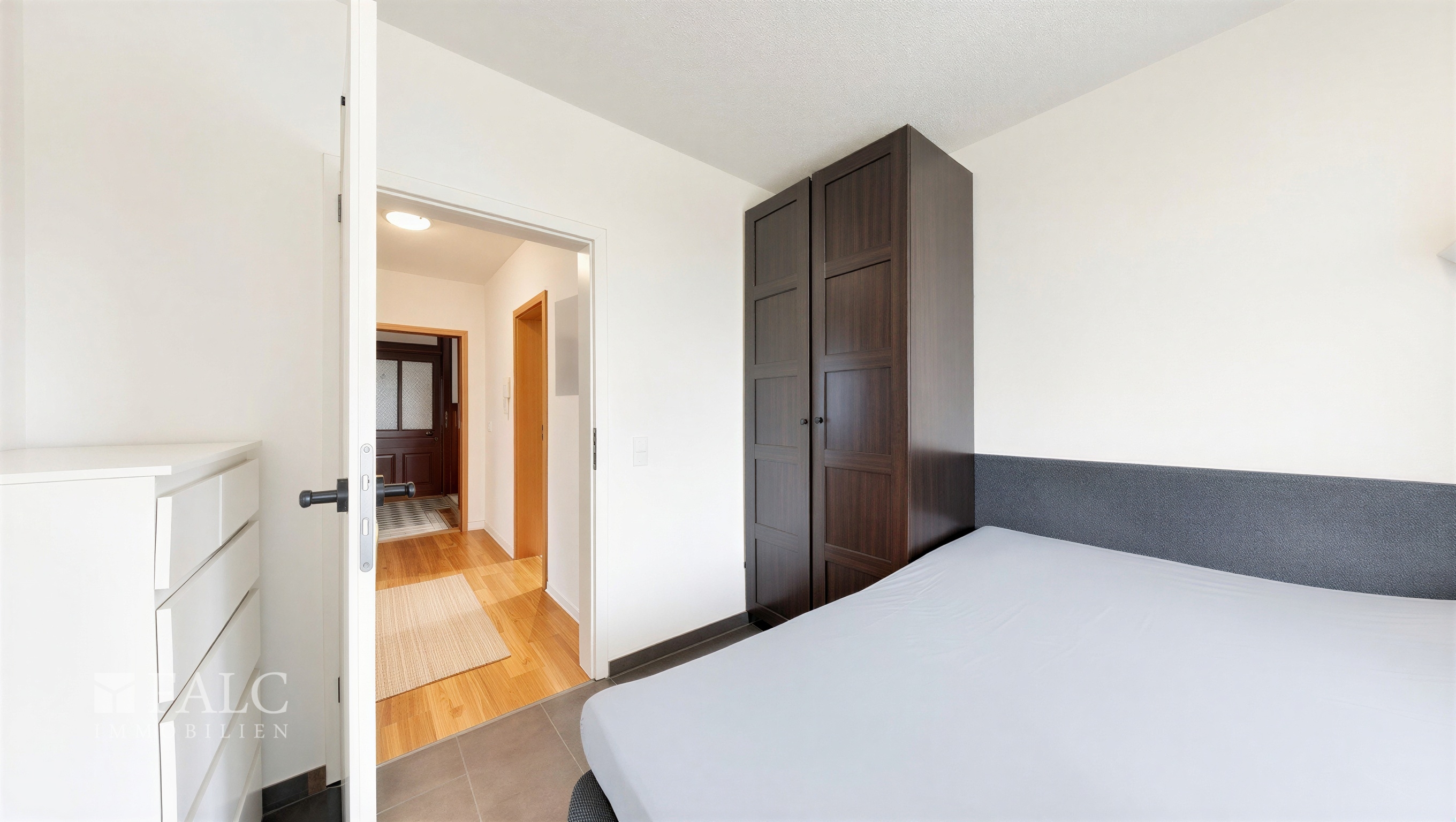 Großzügige 4-Zimmer-Wohnung mit Garten in Stuttgart Bad-Cannstatt – Stuttgart – Vorschaubild 16