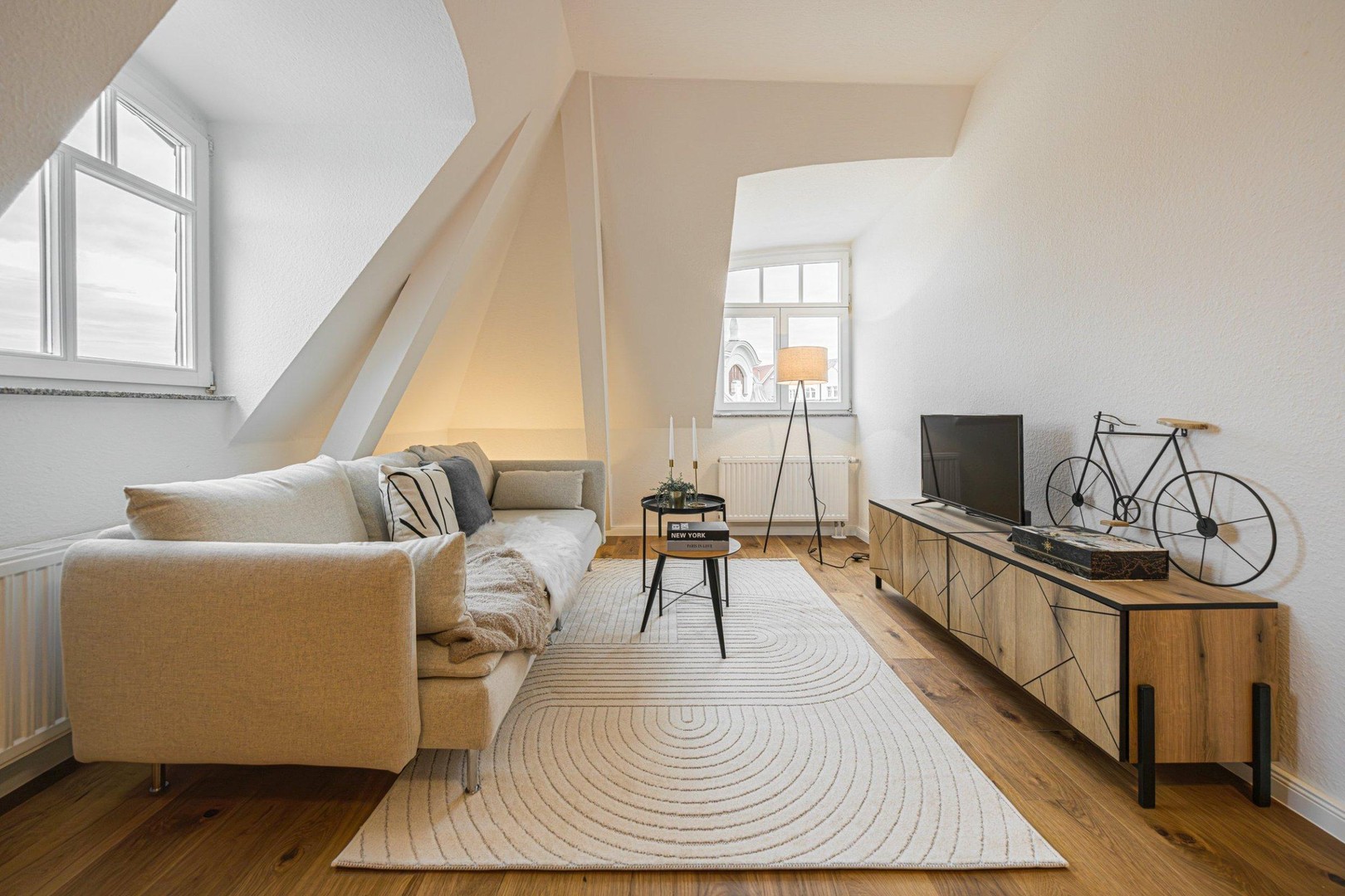 *Frisch modernisiert: 3-Zimmer-Altbau in Leipzig – bezugsfrei & renditestark, direkt vom Eigentümer* – Leipzig – Bild 1 von 23