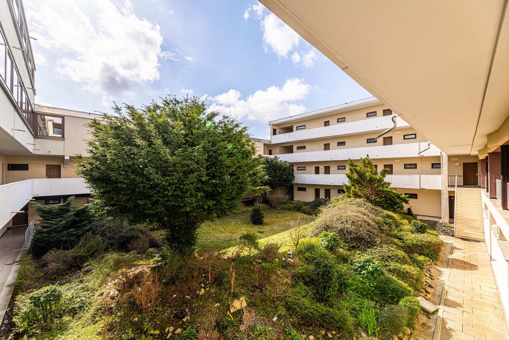 Provisionsfrei: Bezugsfertige barrierefreie 4-Zimmer-Wohnung in Bestlage von Höchberg- Würzburg. – Höchberg – Vorschaubild 10