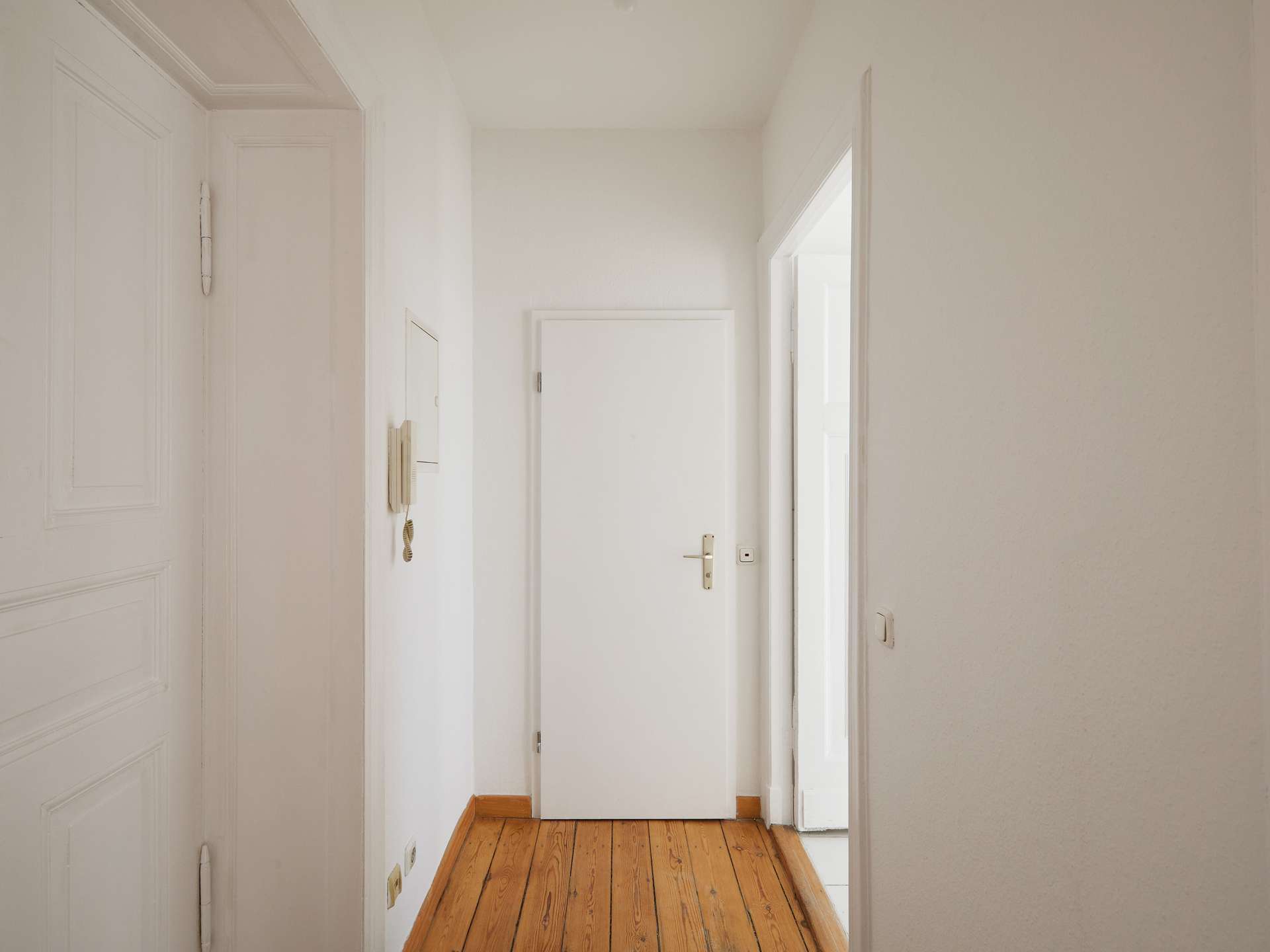 Kompakte 1-Zimmer-Wohnung mit Westbalkon in Friedrichshain – Berlin – Vorschaubild 4