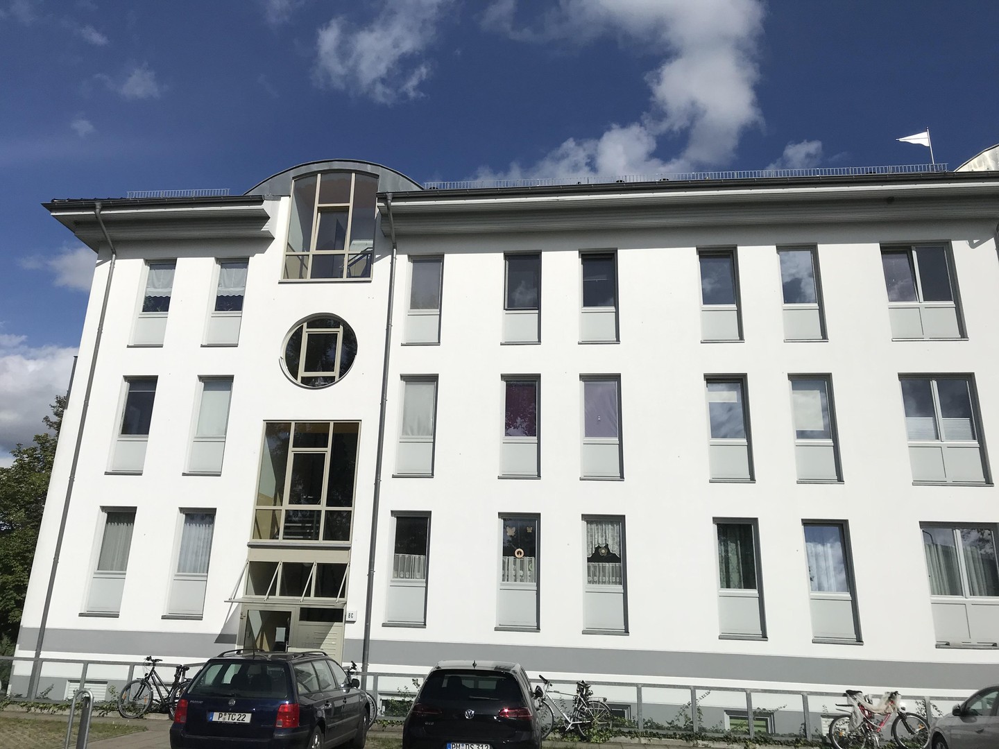 Seeblick • Große Fenster • Balkon zum Wasser – Potsdam – Vorschaubild 6
