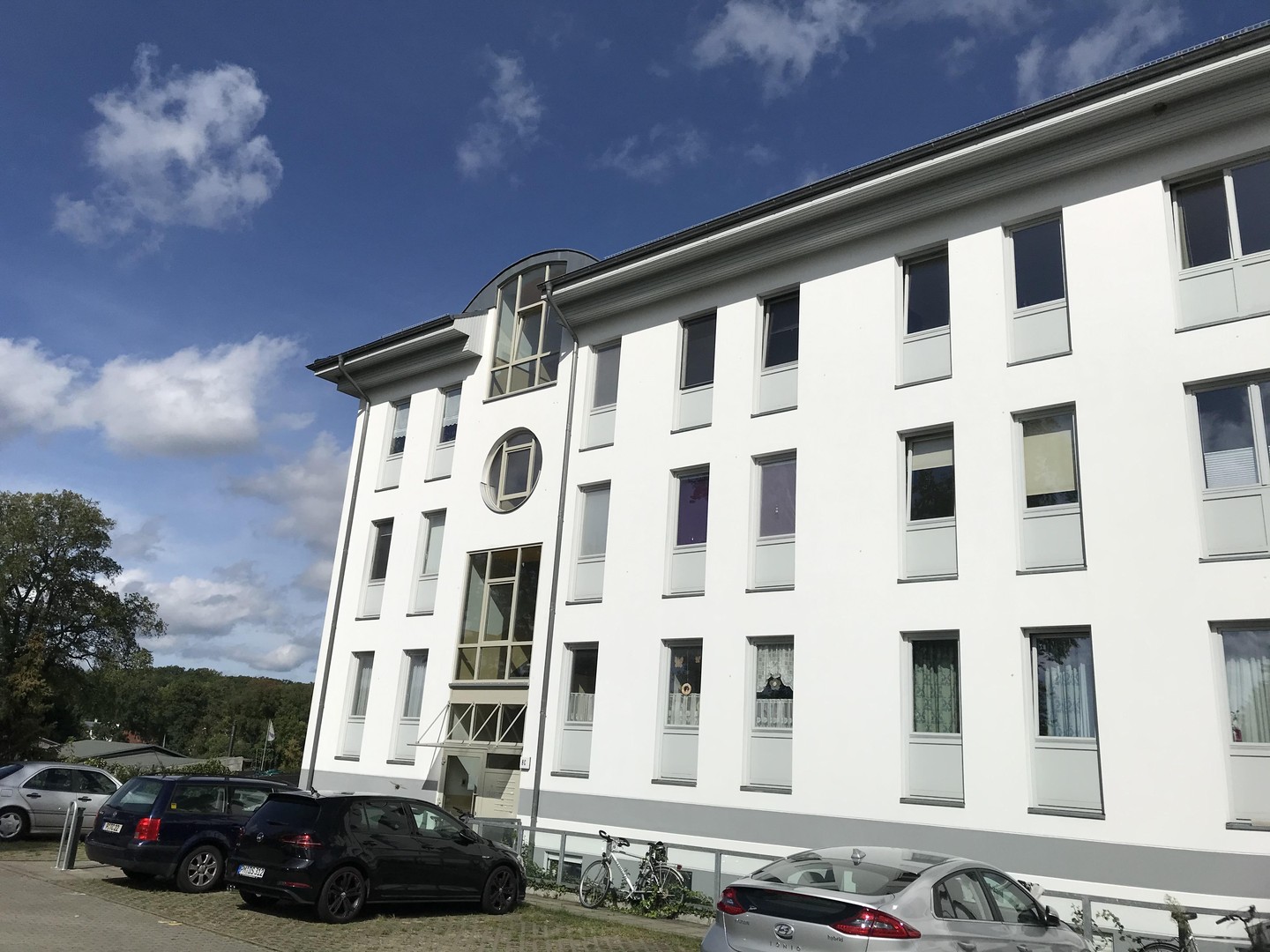 Seeblick • Große Fenster • Balkon zum Wasser – Potsdam – Vorschaubild 7