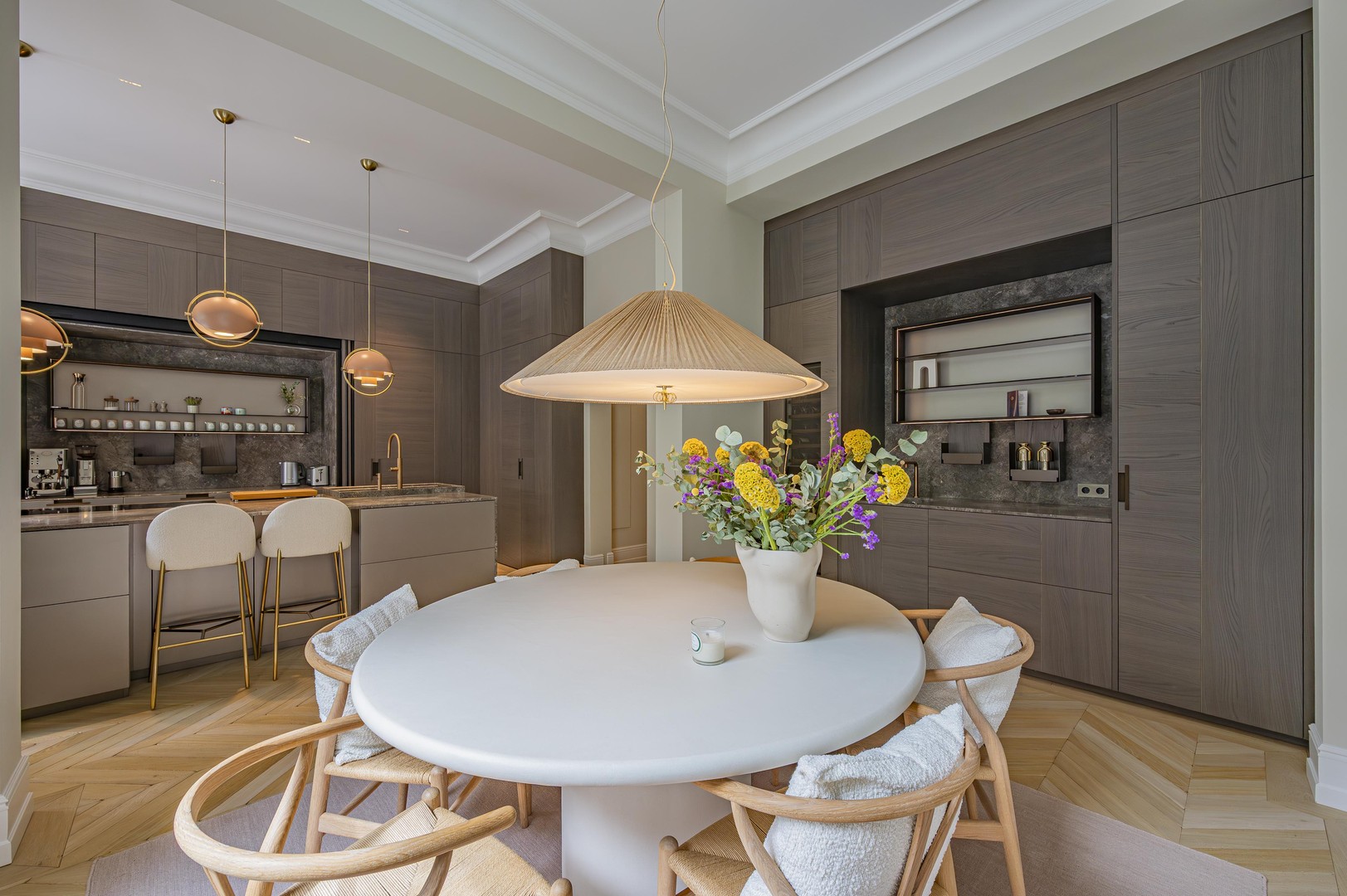 Rarität: Luxussanierter Altbau mit Traumgarten, 3 Terrassen & absoluter Ruhe – Hamburg – Vorschaubild 2