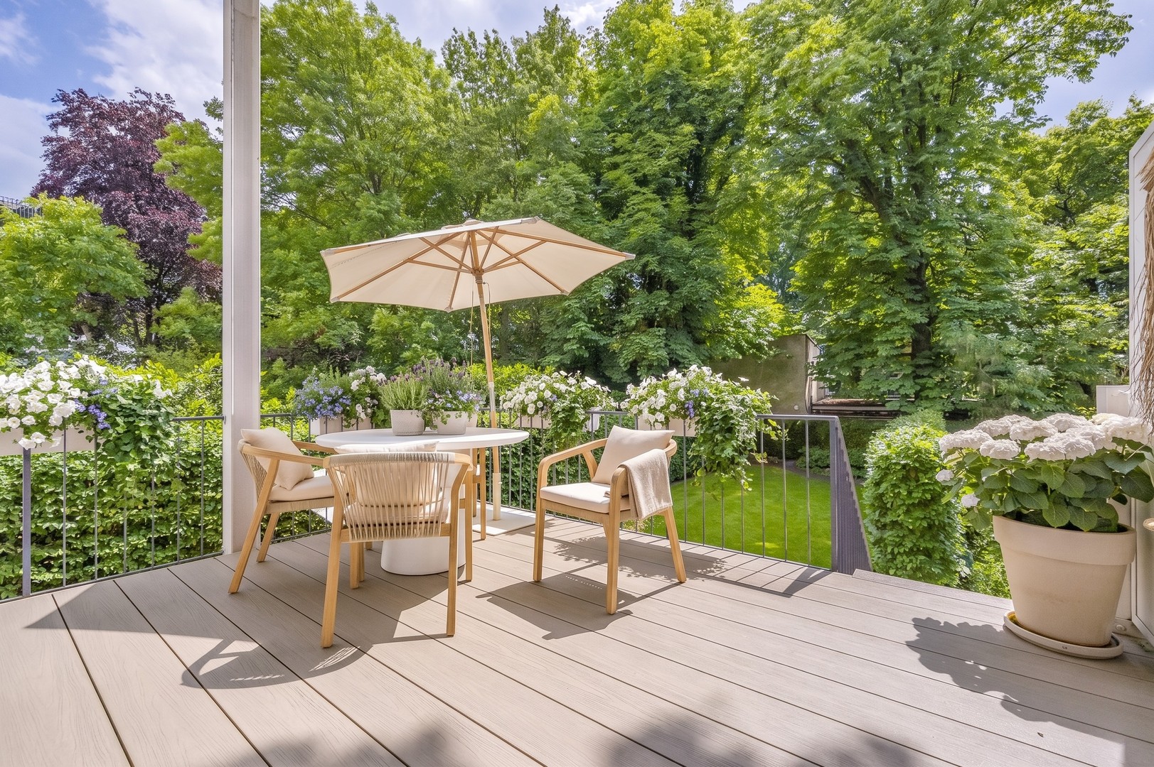 Rarität: Luxussanierter Altbau mit Traumgarten, 3 Terrassen & absoluter Ruhe – Hamburg – Vorschaubild 7