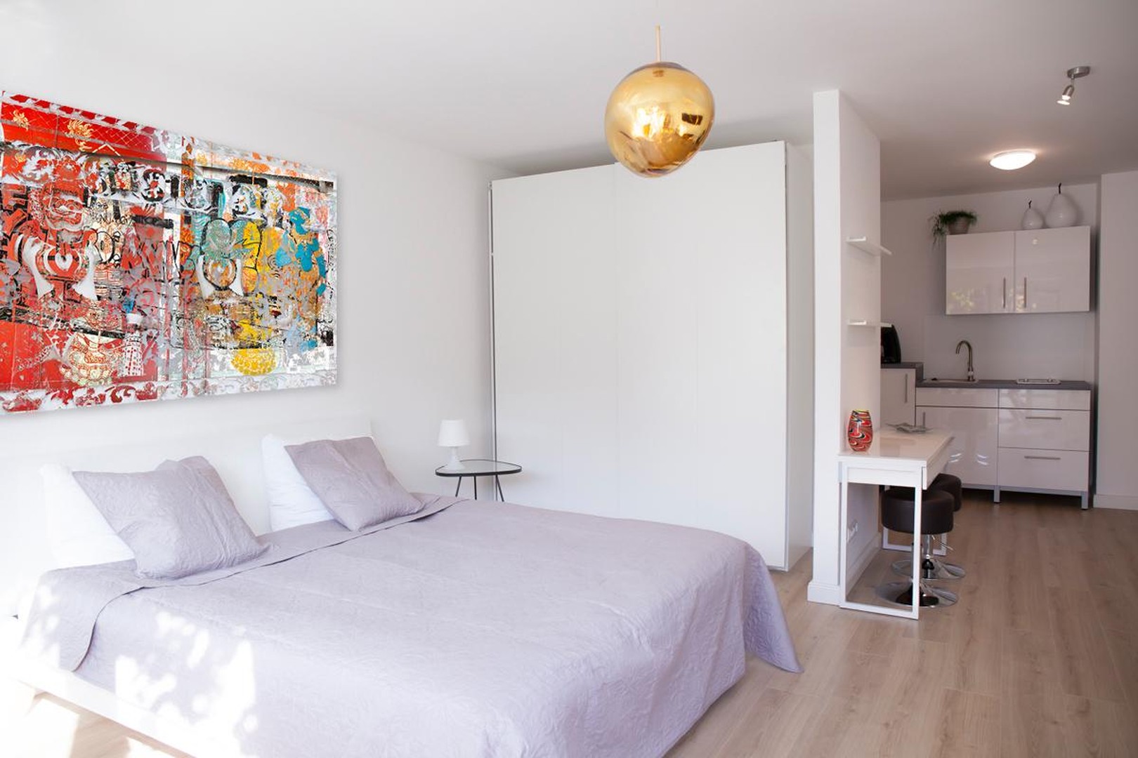 Möblierte Wohnung mit Balkon in Pempelfort, top Lage – mit flexibler Ratenzahlung über 3 Jahre – Düsseldorf – Vorschaubild 2