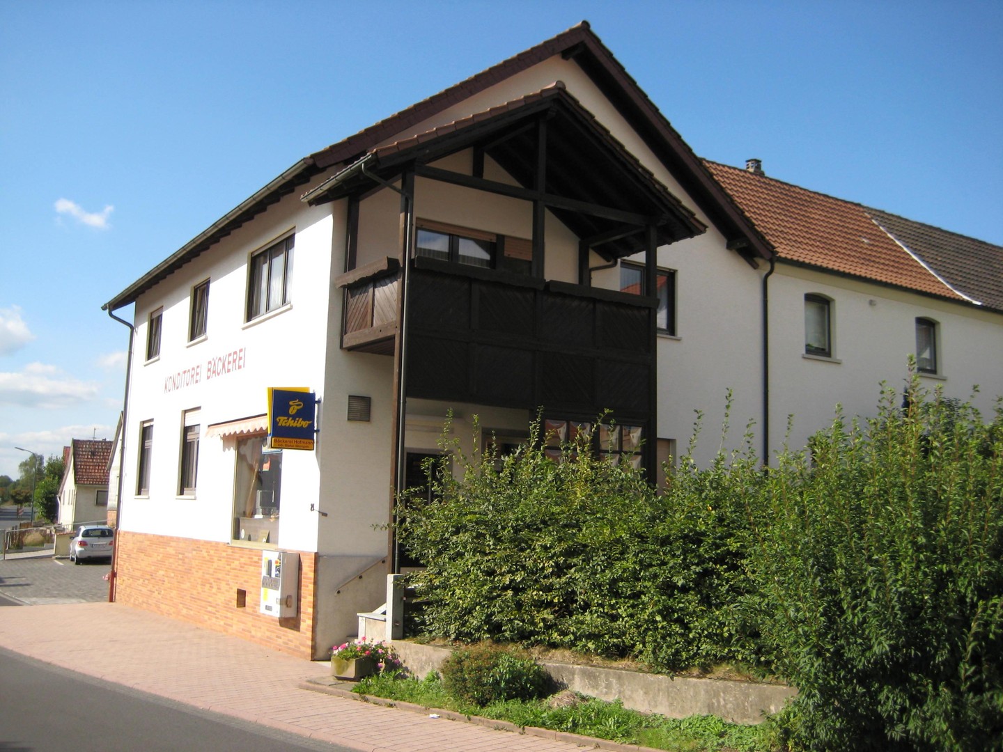 Wohn- & Geschäftshaus mit Entwicklungspotenzial | 1.719 m² Grundstück – Hettenhausen – Bild 1 von 3