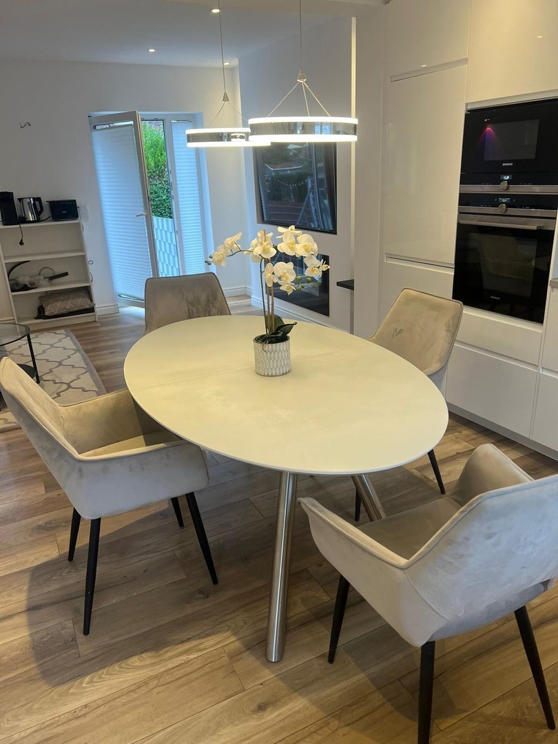 Schönes Reihenhaus in Düsseldorf-Rath – Düsseldorf – Vorschaubild 2