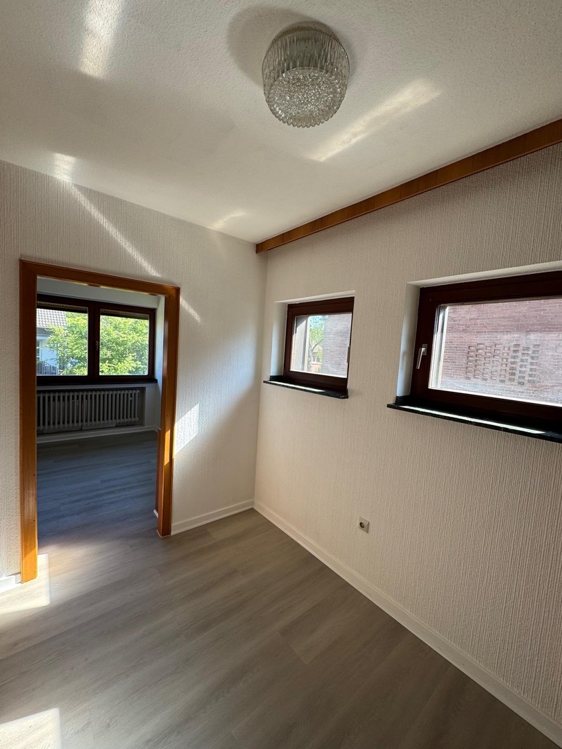 Schöne DHH in Schmachtendorf - Erstbezug nach Sanierung - Garten + Garage + Stellplatz – Oberhausen – Vorschaubild 20