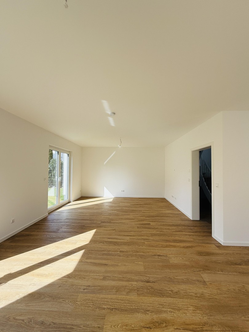 ✨ Modernes Neubau-Einfamilienhaus 3 Schlafzimmer Garten Fussbodenheizung Erstbezug ✨ – Berlin – Vorschaubild 8