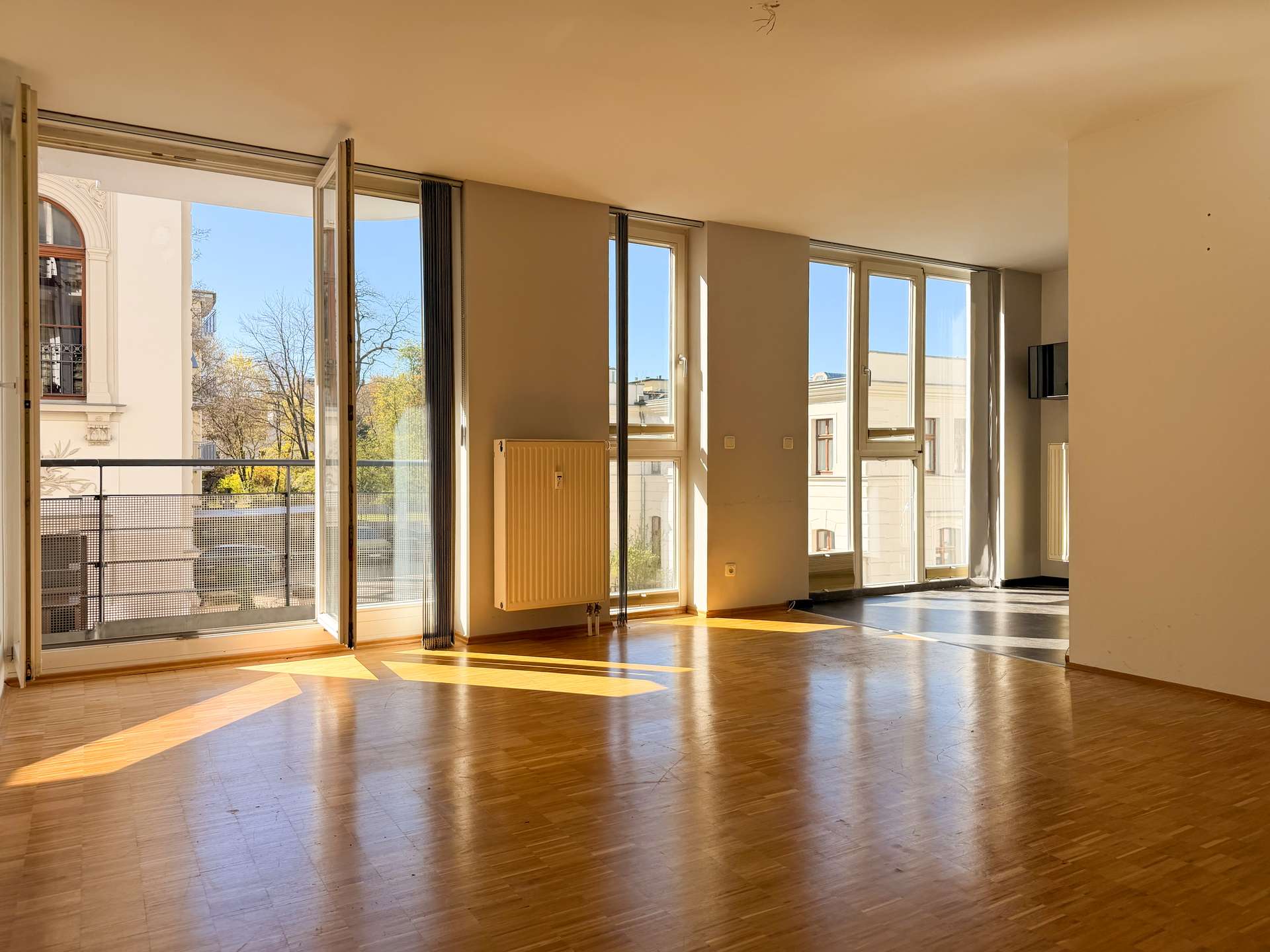 Leerstehend! Top-Lage im Zentrum Ost | Aufzug | TG-Stellplatz | Balkon – Leipzig – Vorschaubild 2