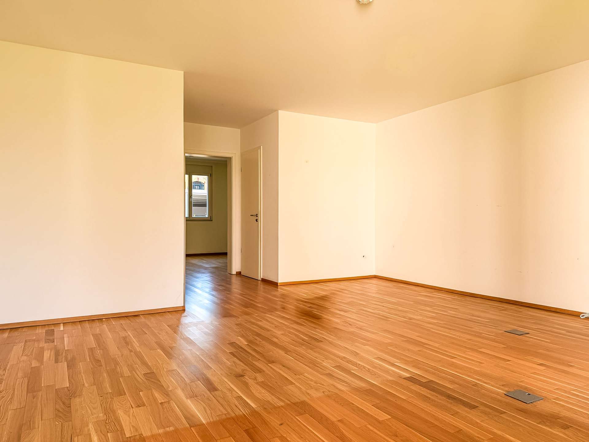 Sofort einziehen! Altersgerechte Gartenwohnung | Garage | Terrasse | Bad mit Fenster und Dusche – Leipzig – Vorschaubild 5