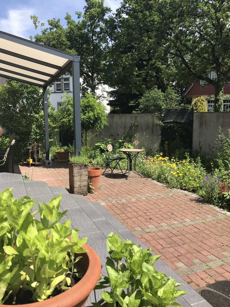 Charmantes Einfamilienhaus mit Einliegerwohnung auf großzügigem Eckgrundstück – Offenbach/Main – Vorschaubild 17
