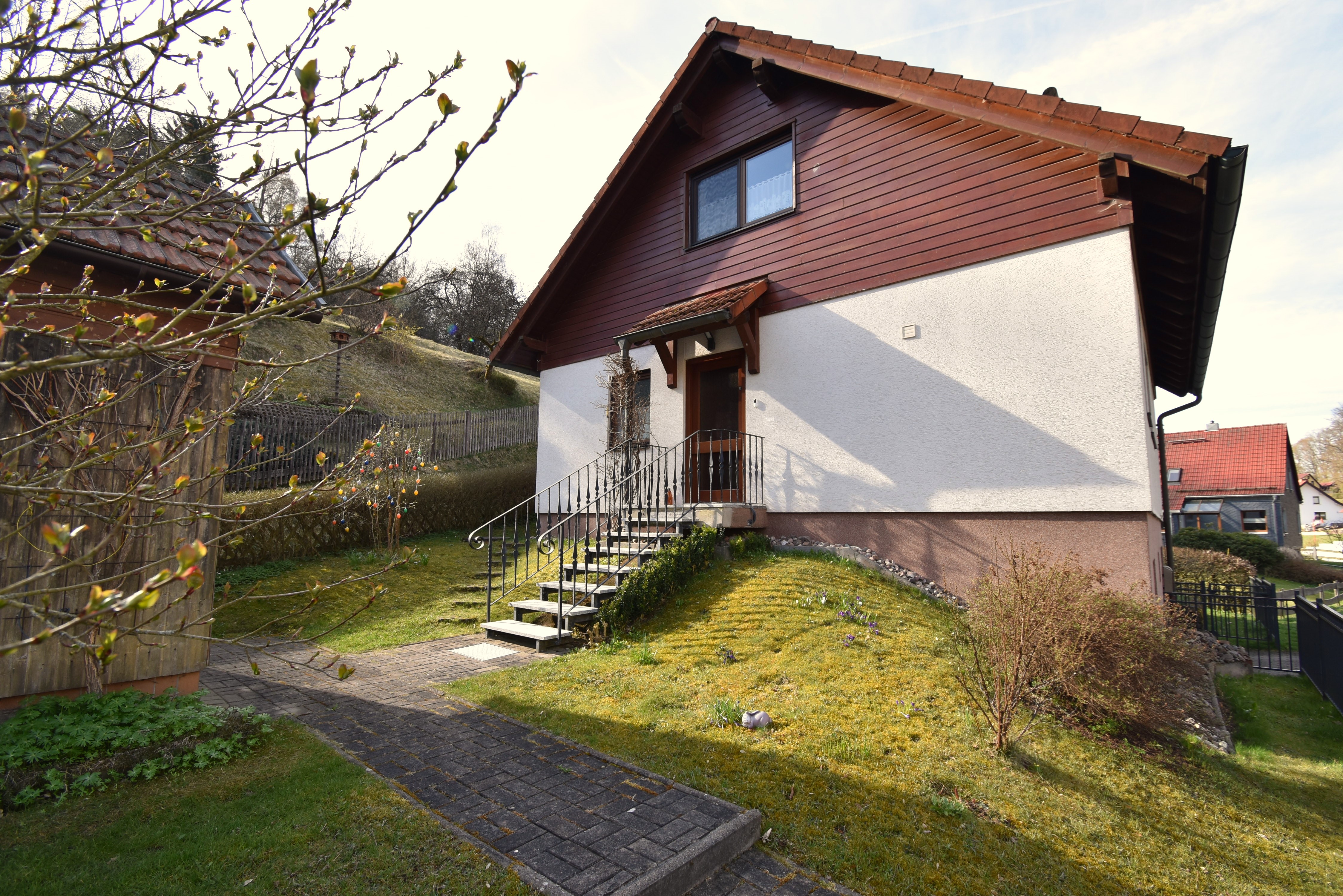 Freistehendes Einfamilienhaus - RESERVIERT – Albrechts bei Suhl – Vorschaubild 2