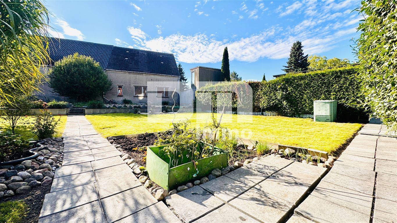 Solides Ein- bis Zweifamilienhaus mit großer Terrasse, Nebengebäude und opulenten Gartenbereich – Goldberg , Meckl – Vorschaubild 21