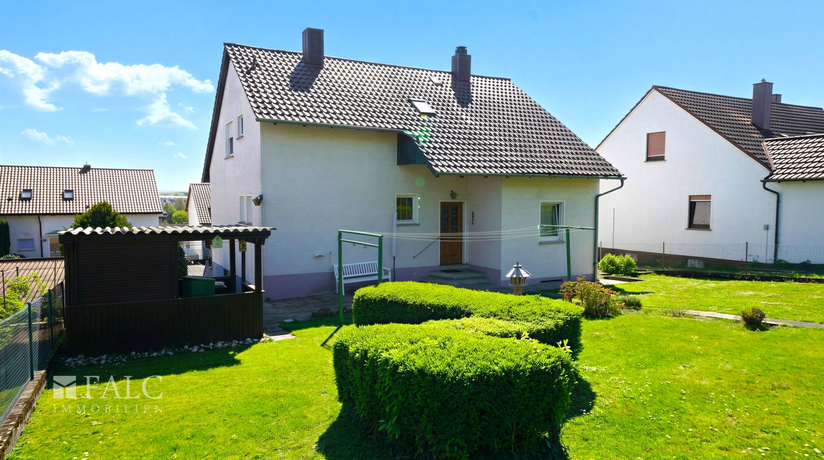 Idylle & Raum vereint: Ein- bis Zweifamilienhaus in perfekter Lage in Gemmingen – FALC Immobilien – Gemmingen – Vorschaubild 2