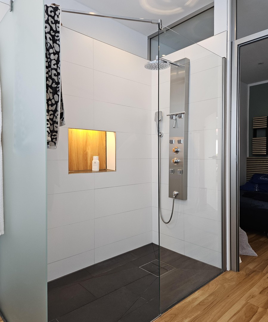 3-Zi-Maisonette-Wohnung, zentral, sonnig, gr. Terrassen – Munich – Vorschaubild 11