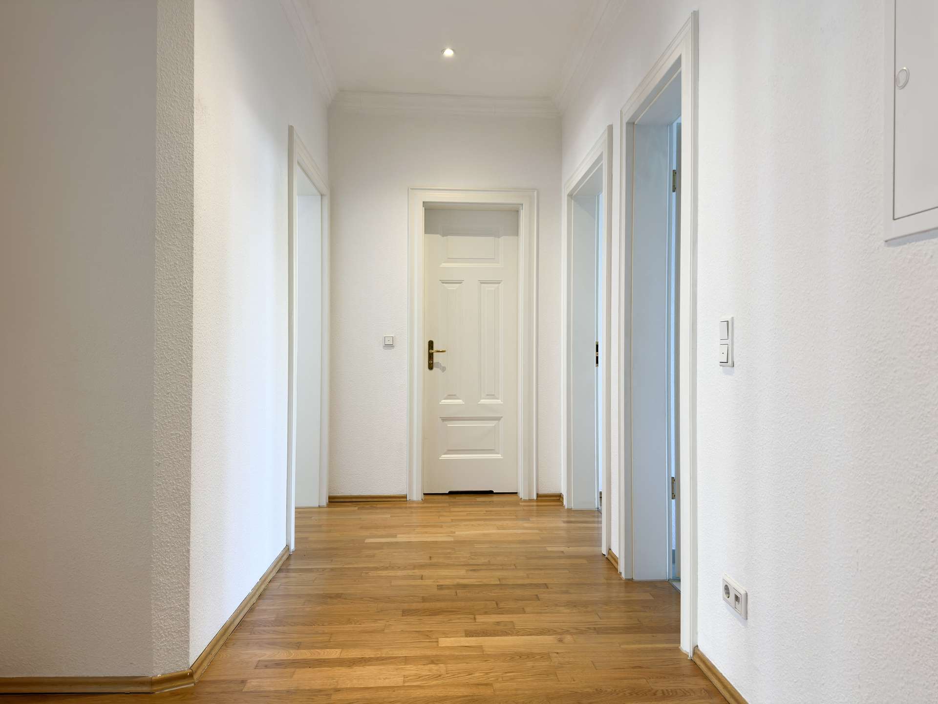 Bezugsfrei nahe Karl-Heine-Kanal: exklusive Altbauwohnung mit Sauna, Balkon und Echtholzparkett – Leipzig – Vorschaubild 3