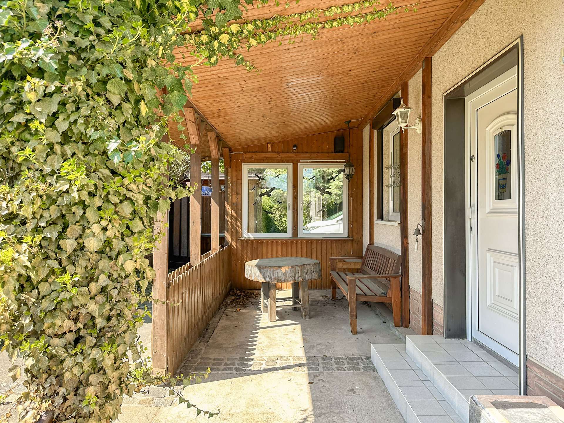 Bezugsfrei: Frisch saniertes Haus zum Erstbezug l Idyllischer Garten l Garage & Carport – Leipzig – Vorschaubild 2