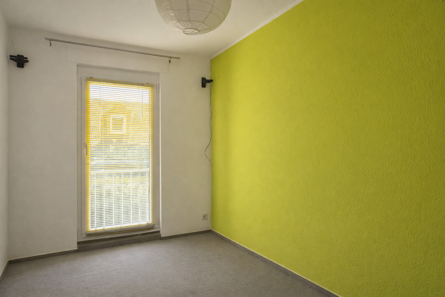Kurzfristig bezugsfrei! Baujahr 2000 | Pkw-Stellplatz | EBK optional | ausgebautes Studio | Garten – Leipzig – Vorschaubild 9