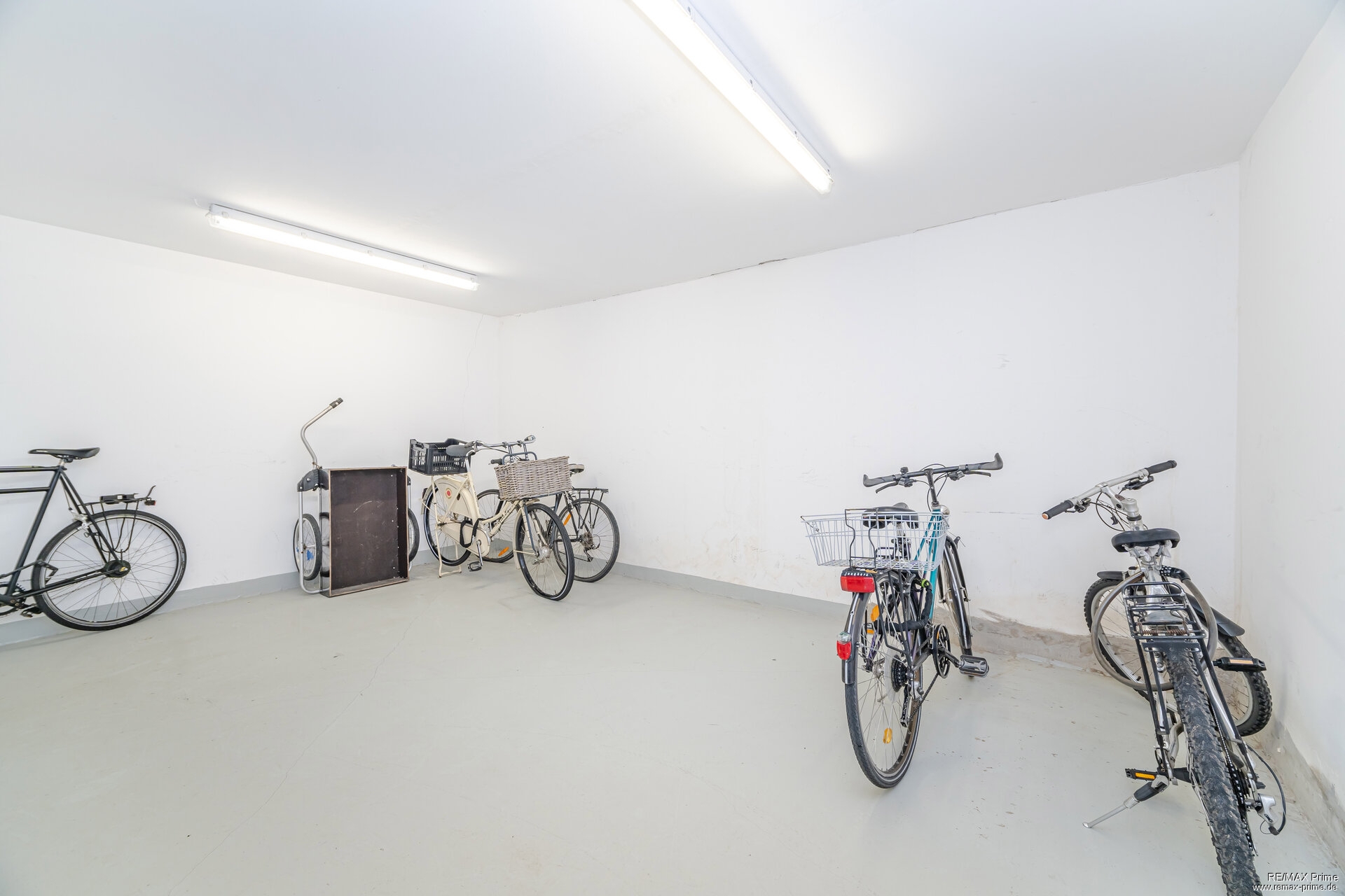 Jetzt entdecken: Lichtdurchflutetes 2-Zimmer-Wohnidyll mit Flair in Allach-Untermenzing! – München – Vorschaubild 19