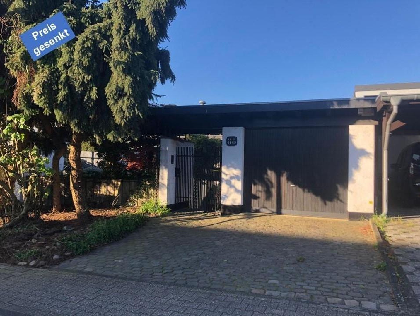 Exklusive Wohlfühloase - Außergewöhnliches Einfamilienhaus mit parkähnlichem Garten – Aachen – Bild 1 von 29