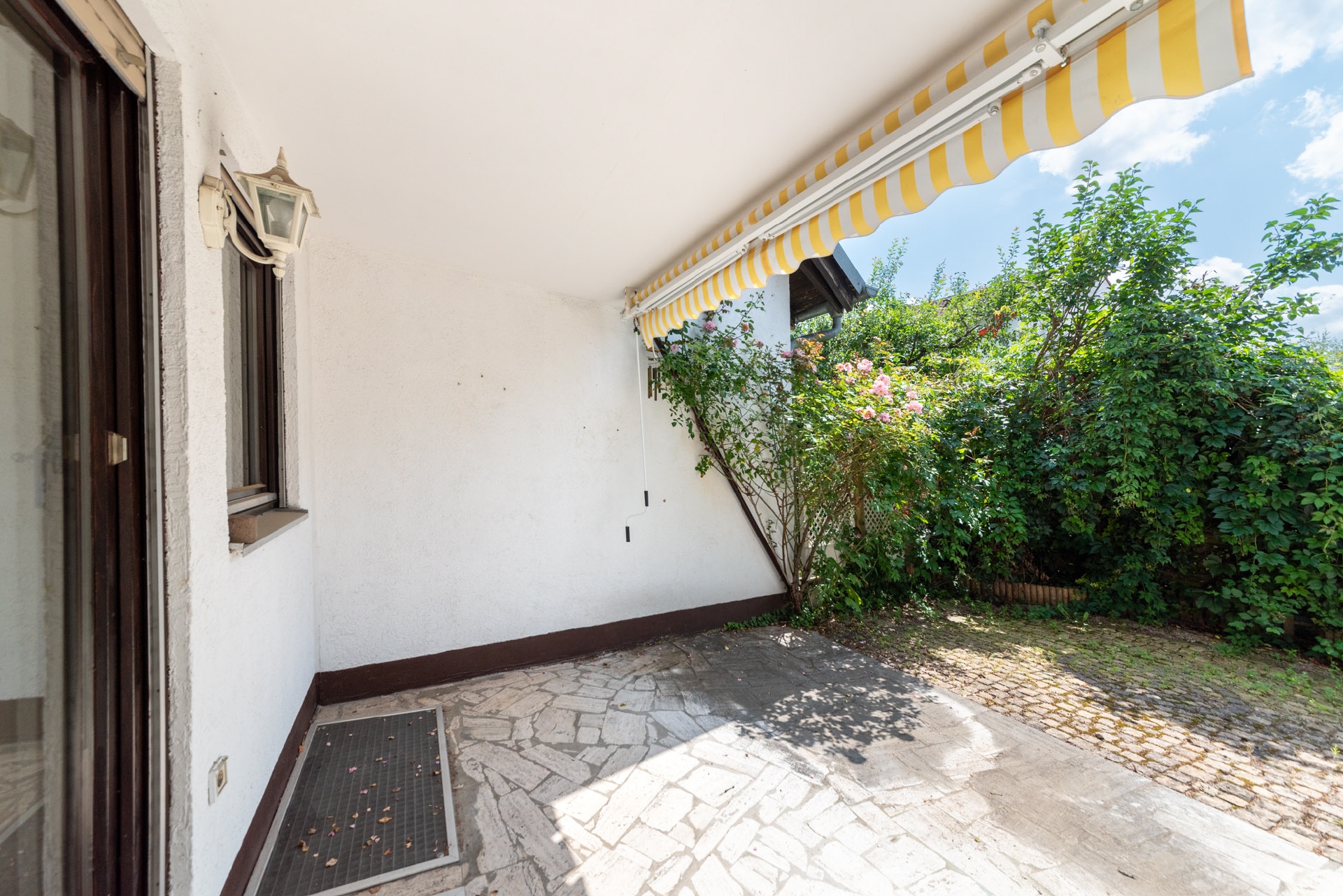 AIGNER - Entzückendes Reihenmittelhaus mit sonniger Südausrichtung – München – Vorschaubild 6