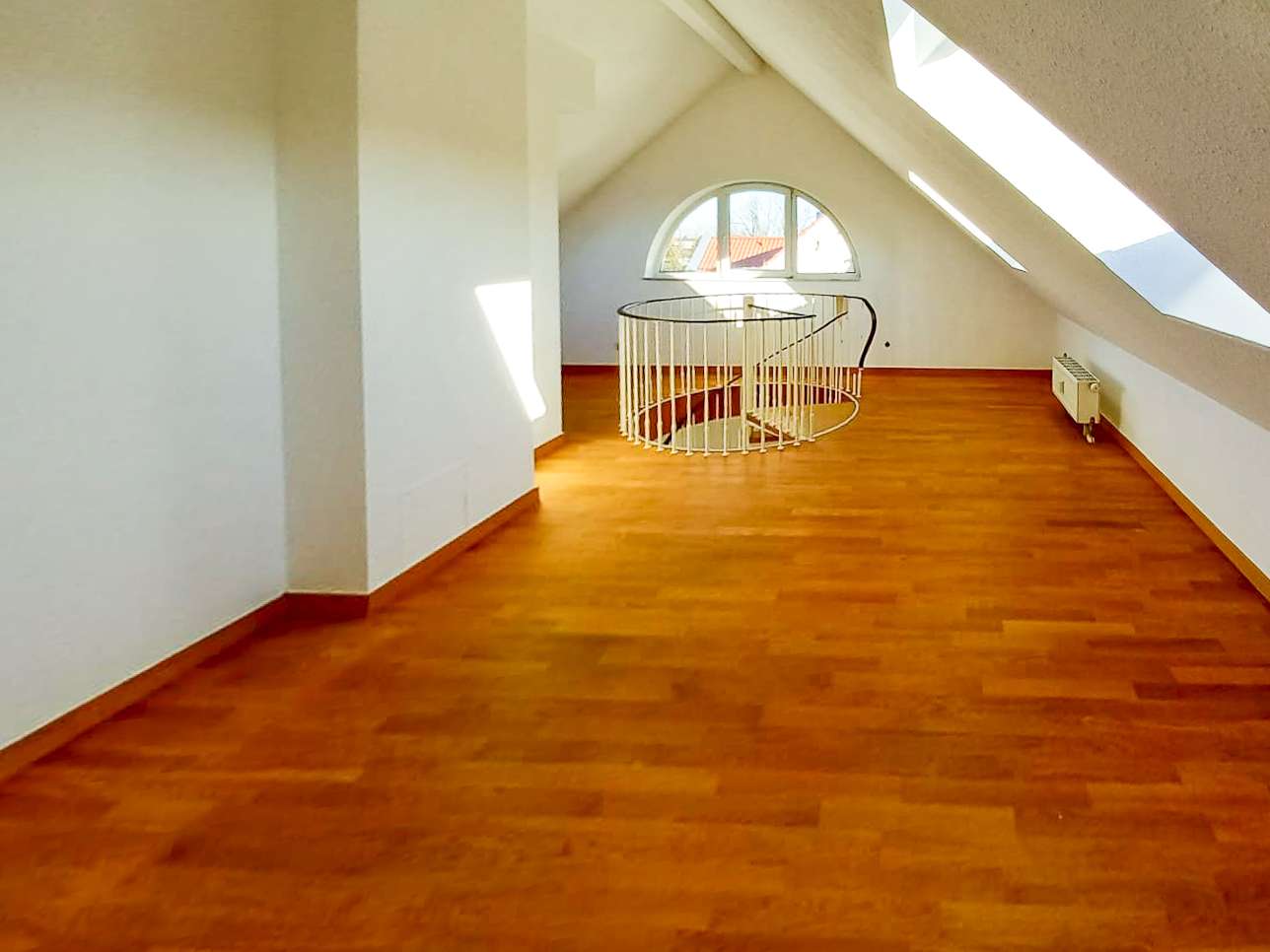 Helle 2-Raum-Maisonette | 2 Balkone | Tiefgarage | Ruhige Lage – Leipzig – Vorschaubild 13