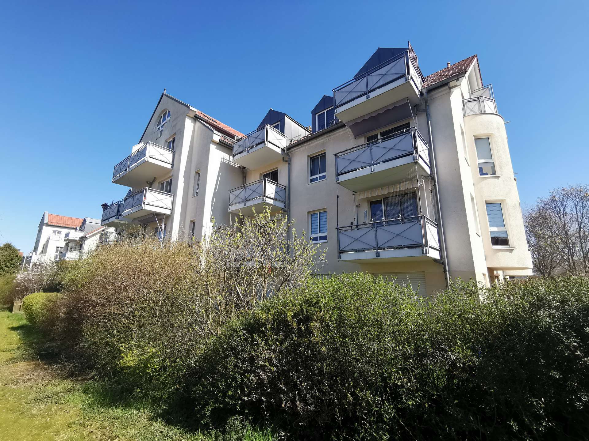 3-Raum-Maisonette | 3 Balkone | Tiefgarage | Ruhige Lage – Leipzig – Vorschaubild 2