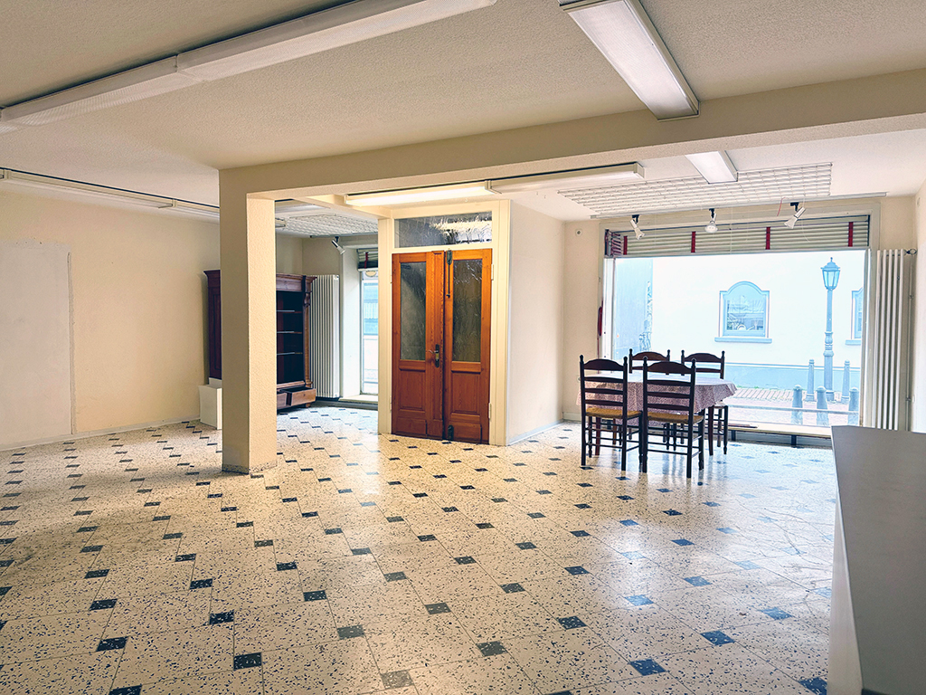bg